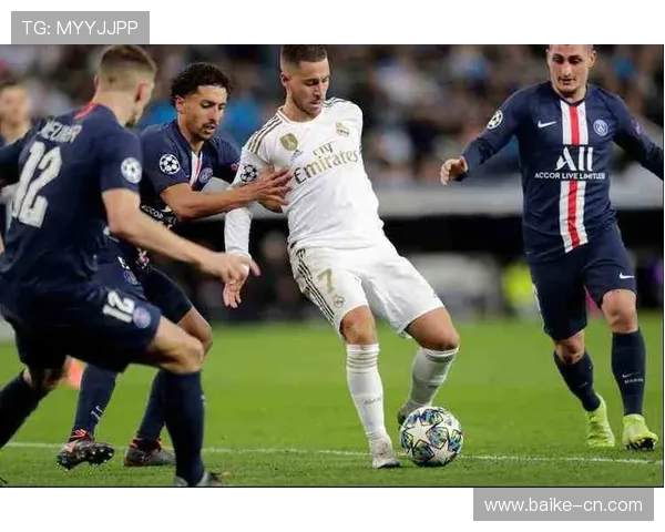 皇马与巴黎激战正酣比分悬念迭起引发球迷热议