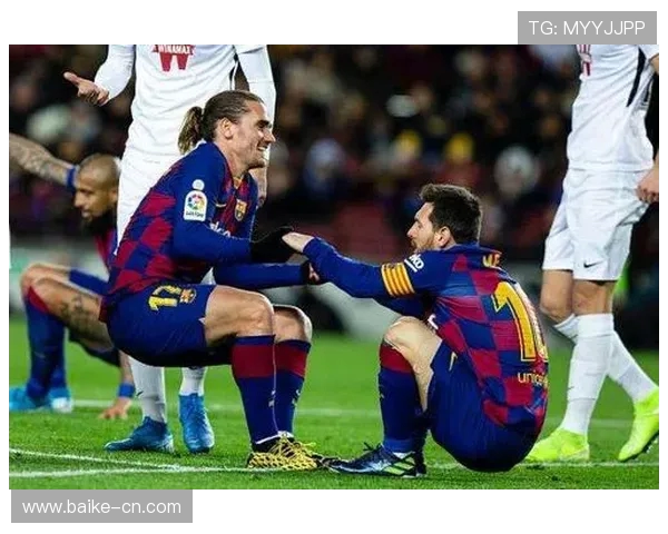 罗马与巴萨激战正酣比分揭晓引发球迷热议