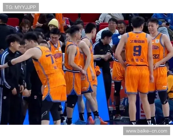 辽宁队与广厦队常规赛精彩对决争夺季后赛席位的关键战役 辽宁队与广厦队常规赛精彩对决争夺季后赛席位的关键战役